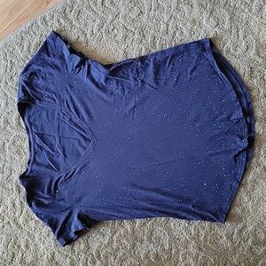 Black Lululemon t-shirt